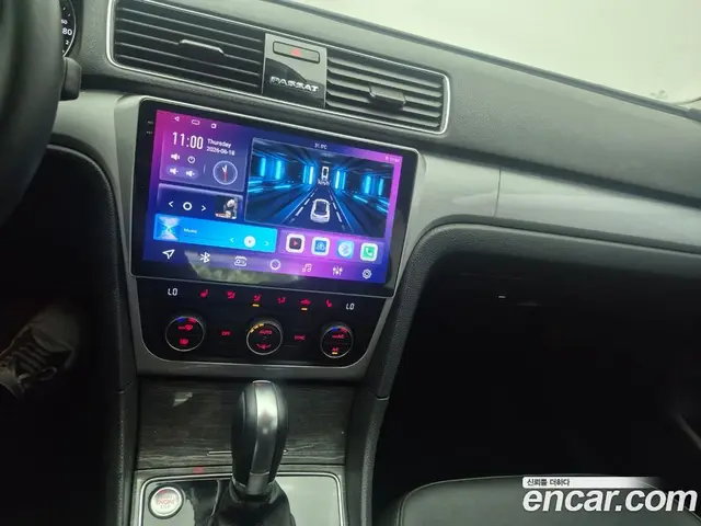 Volkswagen Passat 2018 2.0 автомат (гидро), миниатюра 7