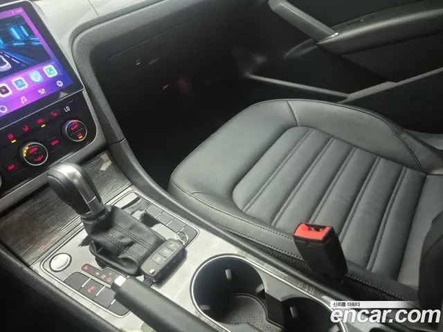 Volkswagen Passat 2018 2.0 автомат (гидро), миниатюра 9