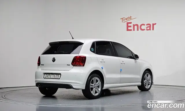 Volkswagen Polo 2014 1.6 автомат (гидро), миниатюра 2