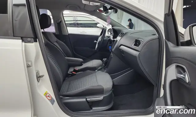 Volkswagen Polo 2014 1.6 автомат (гидро), миниатюра 11