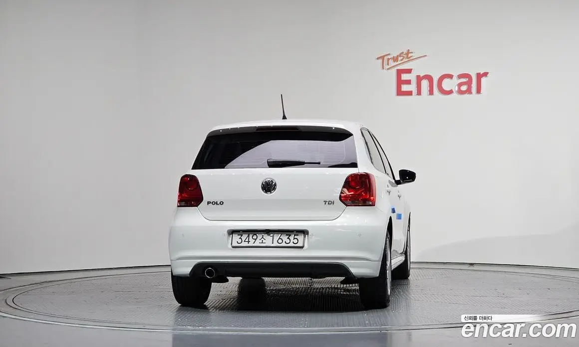 Volkswagen Polo 2014 1.6 автомат (гидро), фото 4