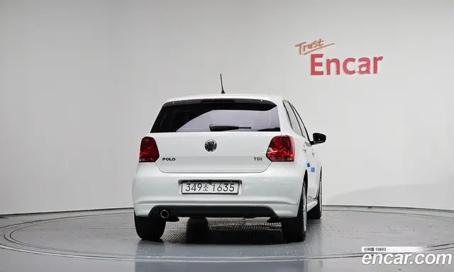 Volkswagen Polo 2014 1.6 автомат (гидро), миниатюра 4