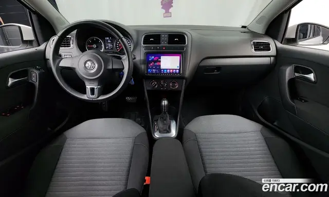 Volkswagen Polo 2014 1.6 автомат (гидро), миниатюра 7