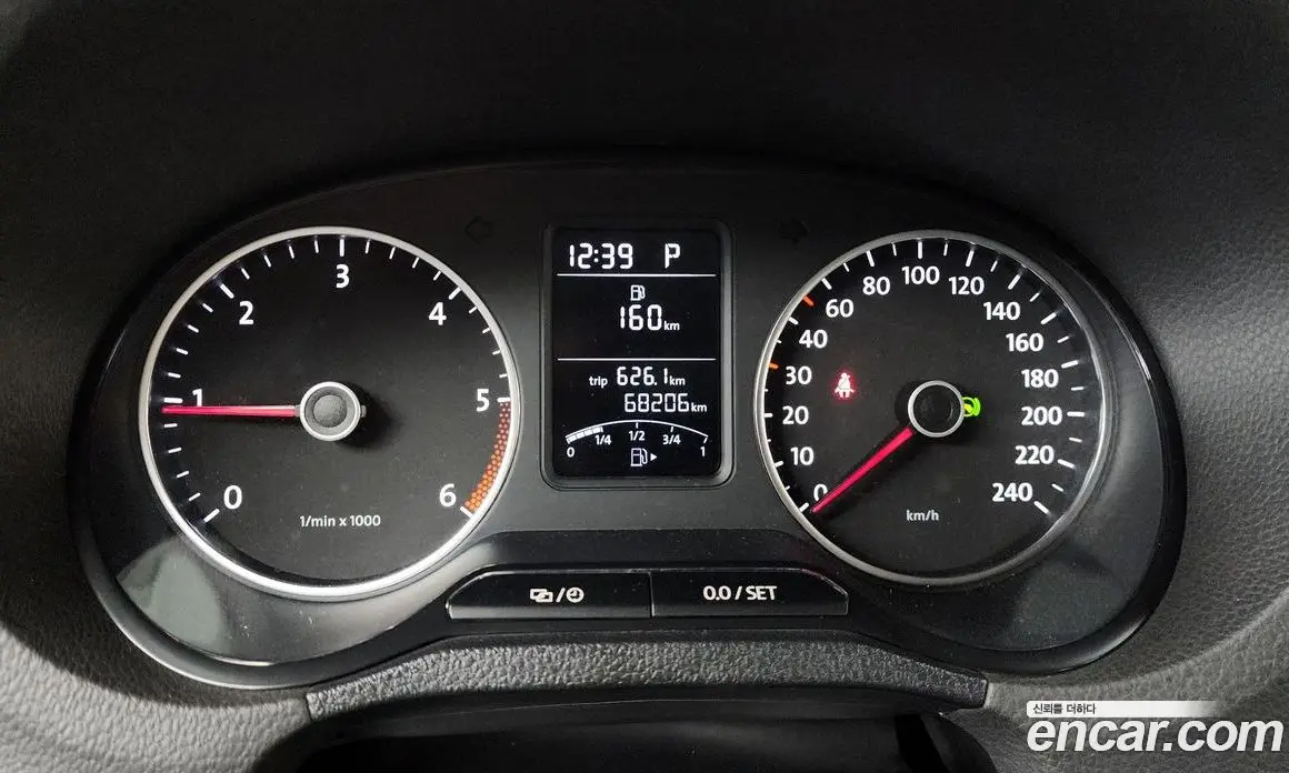 Volkswagen Polo 2014 1.6 автомат (гидро), фото 8