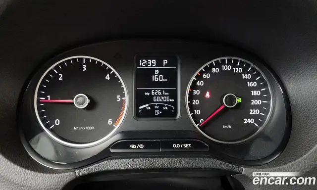 Volkswagen Polo 2014 1.6 автомат (гидро), миниатюра 8