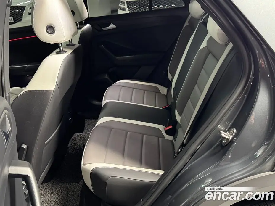 Volkswagen T-Roc 2022 2.0 автомат (гидро), фото 12