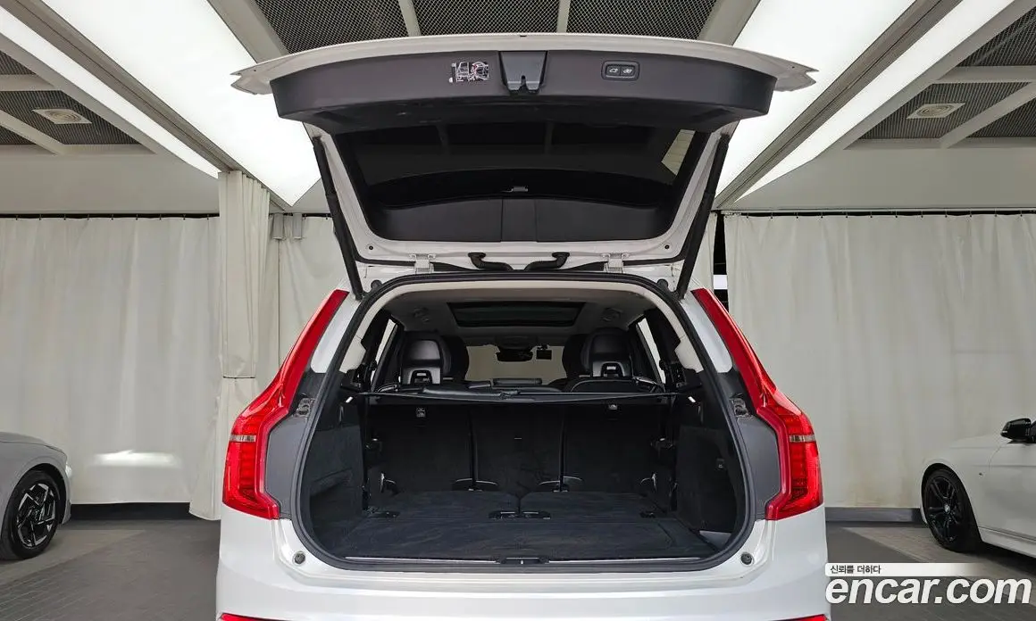 Volvo XC90 2023 2.0 автомат (гидро), фото 26