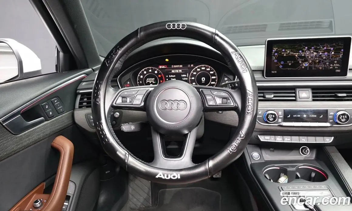 Audi A4 2019 2.0 автомат (гидро), фото 12