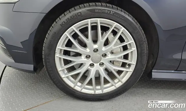Audi A6 2018 2.0 автомат (гидро), миниатюра 5