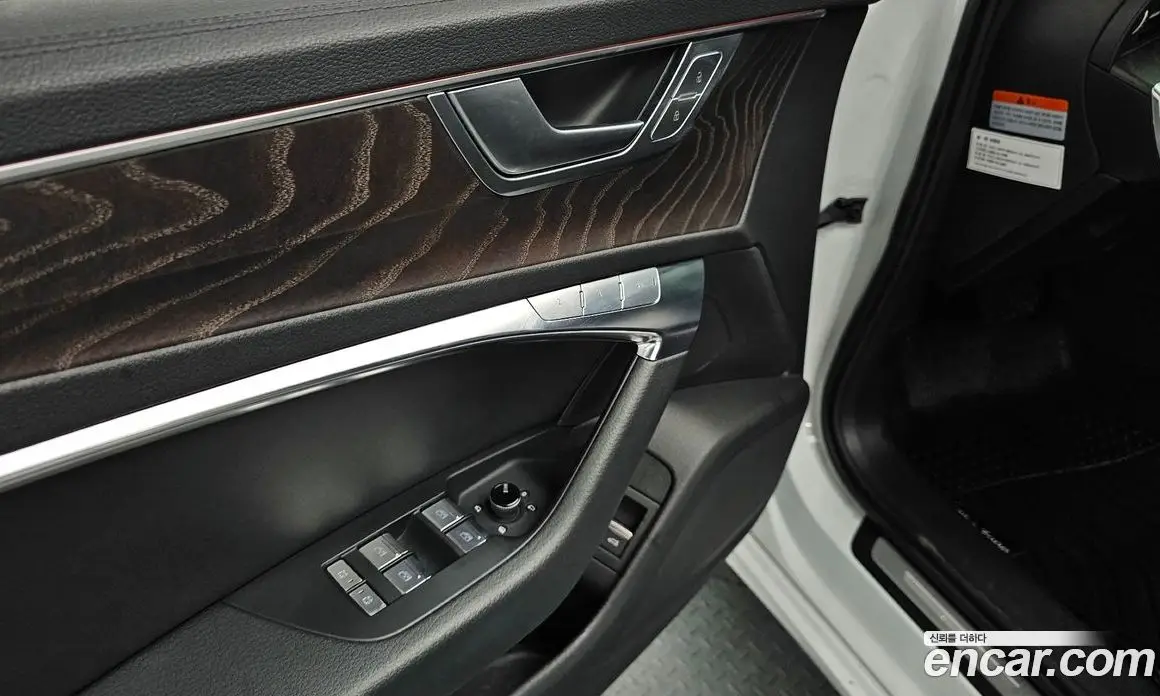 Audi A6 2020 2.0 автомат (гидро), фото 14