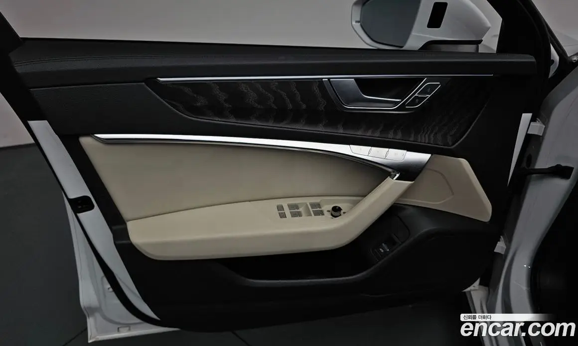Audi A6 2022 2.0 автомат (гидро), фото 14