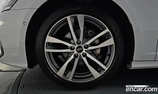 Audi A6 2022 2.0 автомат (гидро), миниатюра 5