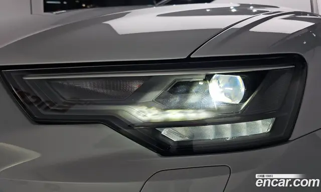 Audi A6 2022 2.0 автомат (гидро), миниатюра 8