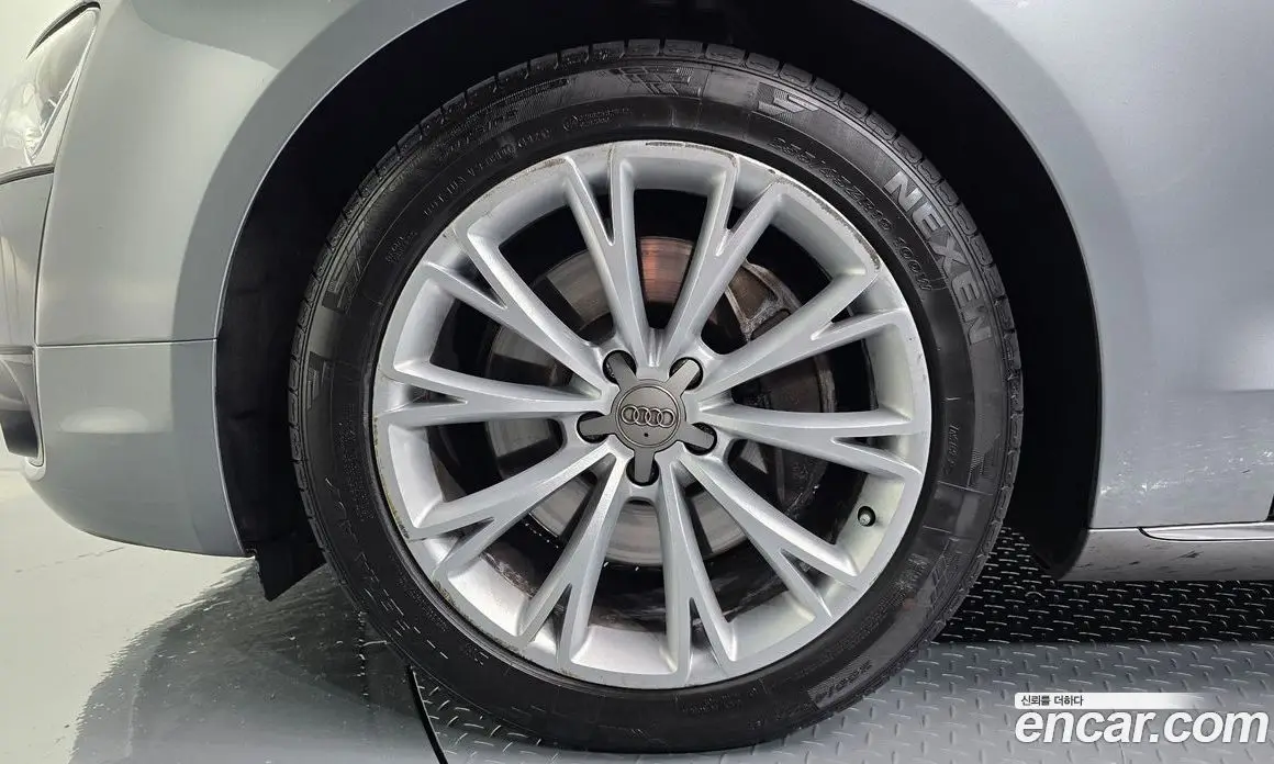 Audi A8 2013 3.0 автомат (гидро), фото 5