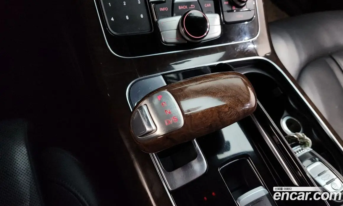 Audi A8 2015 4.1 автомат (гидро), фото 9
