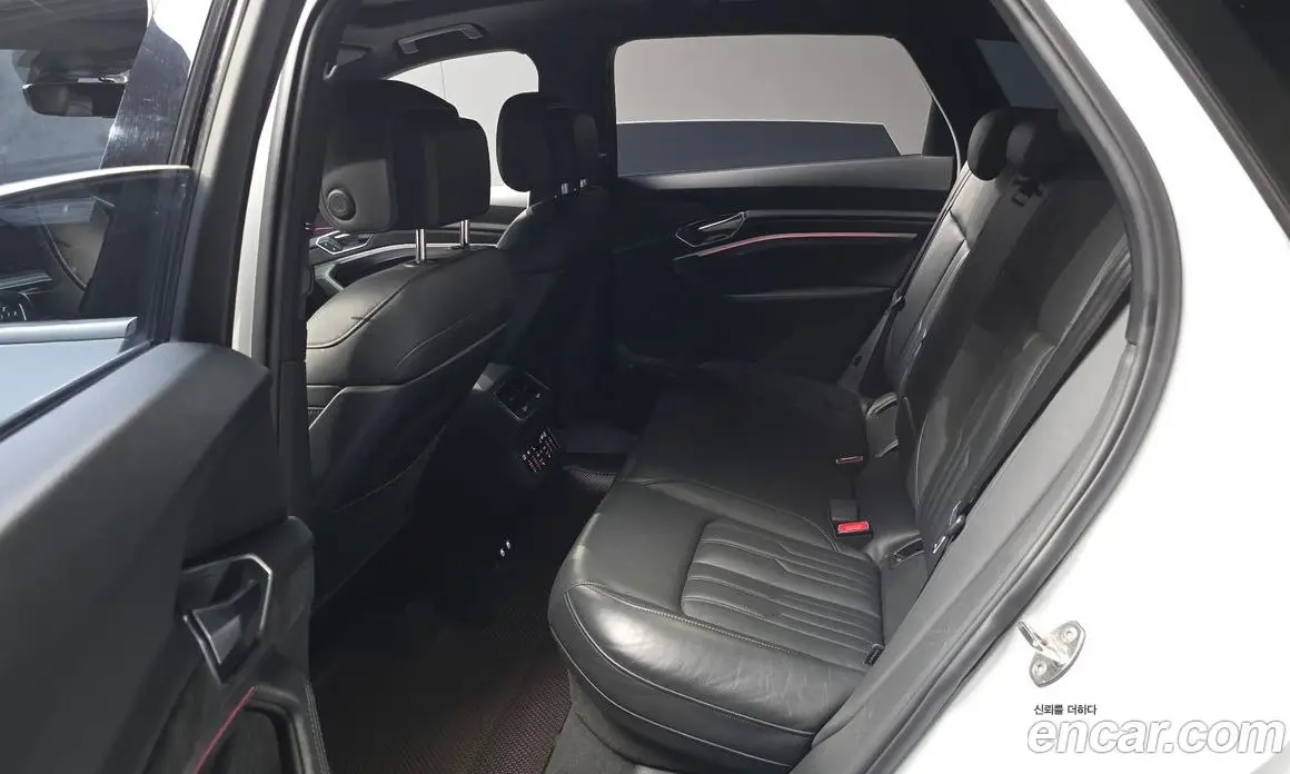 Audi e-tron 2020 0.2 автомат (гидро), фото 12