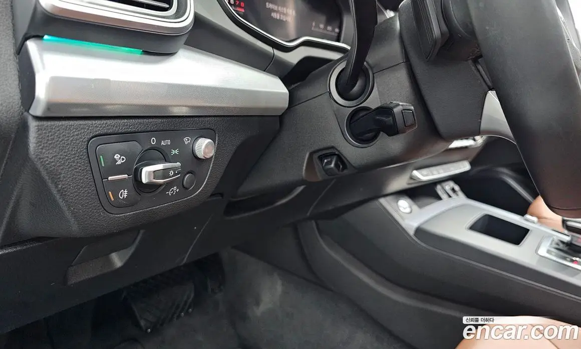 Audi Q5 2023 2.0 автомат (гидро), фото 27