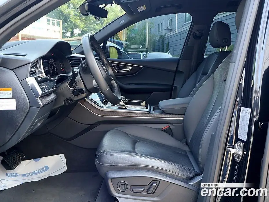 Audi Q7 2021 3.0 автомат (гидро), фото 11