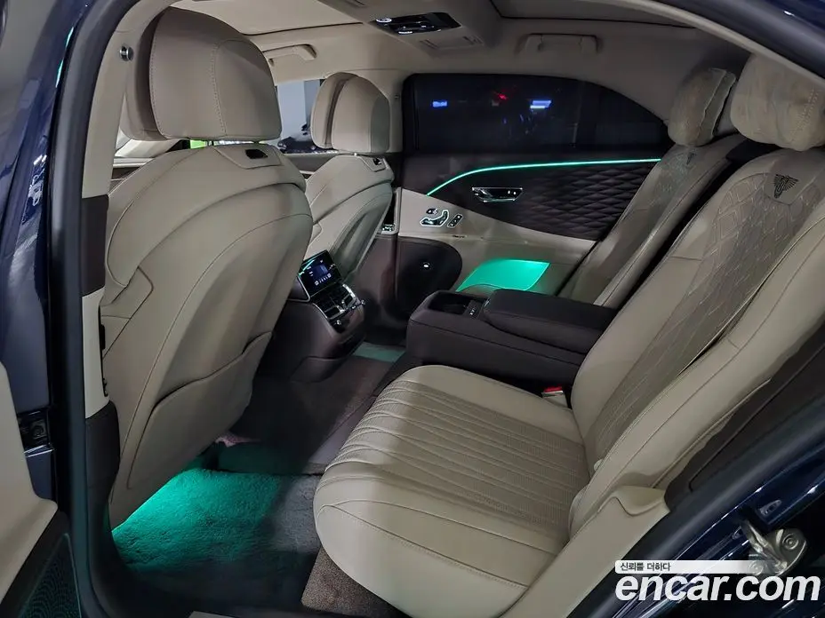 Bentley Flying Spur 2022 4.0 автомат (гидро), фото 14