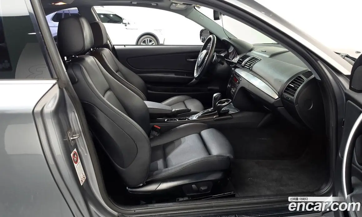 BMW 1 серия 2011 2.0 автомат (гидро), фото 12