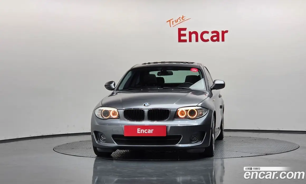 BMW 1 серия 2011 2.0 автомат (гидро), фото 3