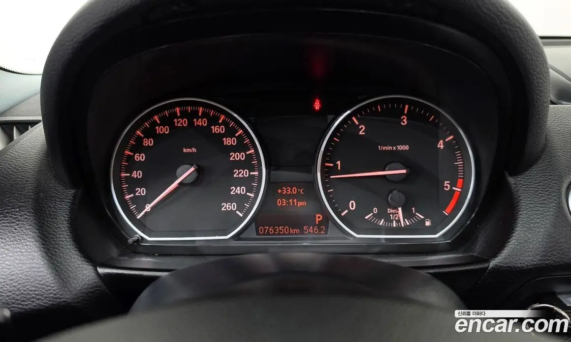 BMW 1 серия 2011 2.0 автомат (гидро), фото 8