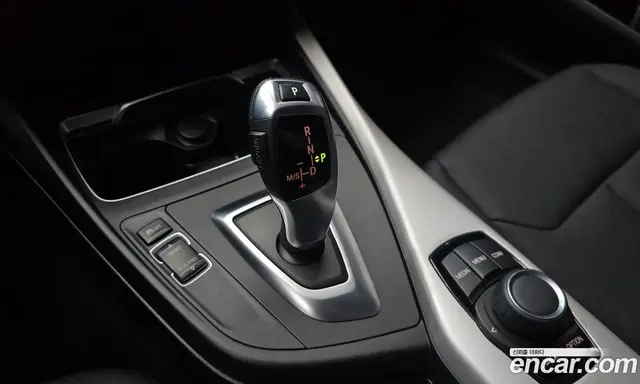 BMW 1 серия 2018 2.0 автомат (гидро), миниатюра 12