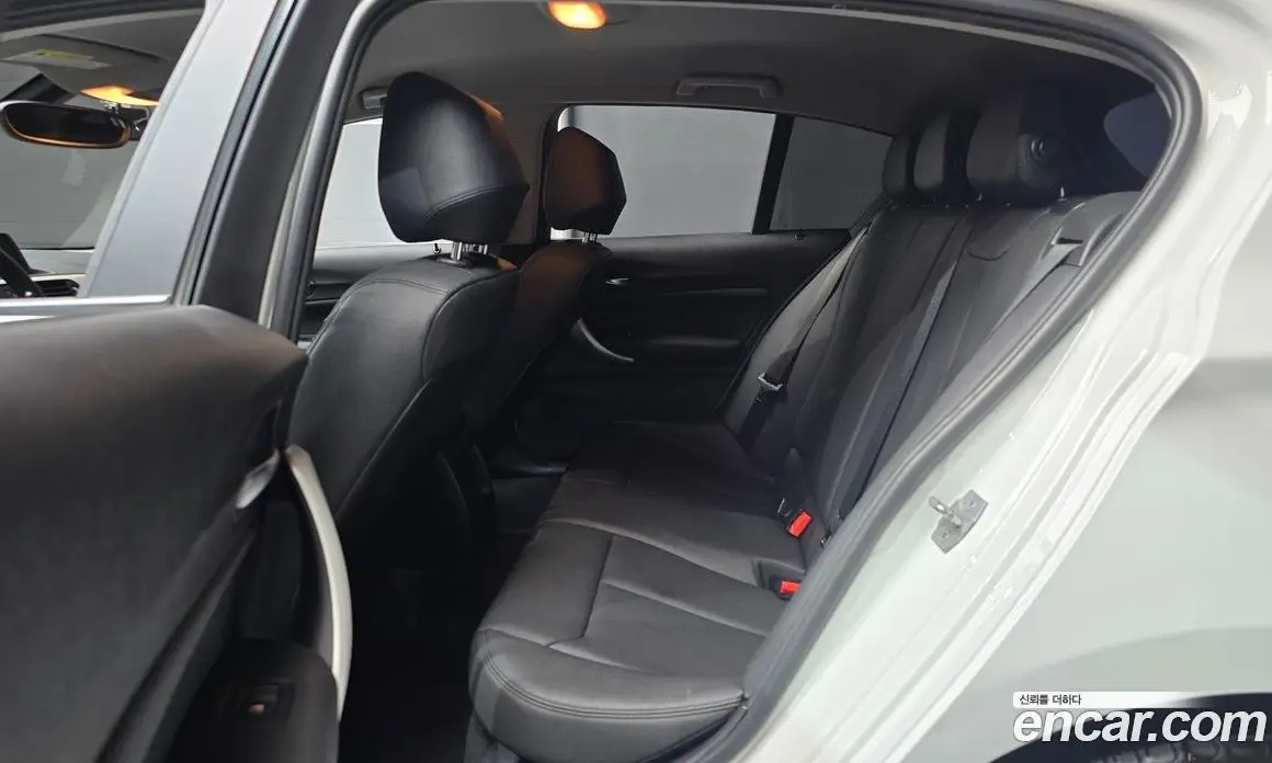 BMW 1 серия 2018 2.0 автомат (гидро), фото 18