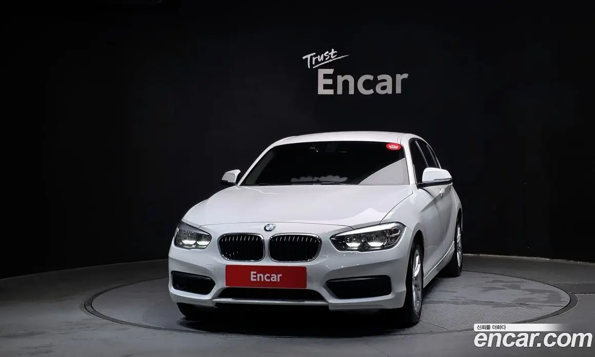 BMW 1 серия 2018 2.0 автомат (гидро), фото 3