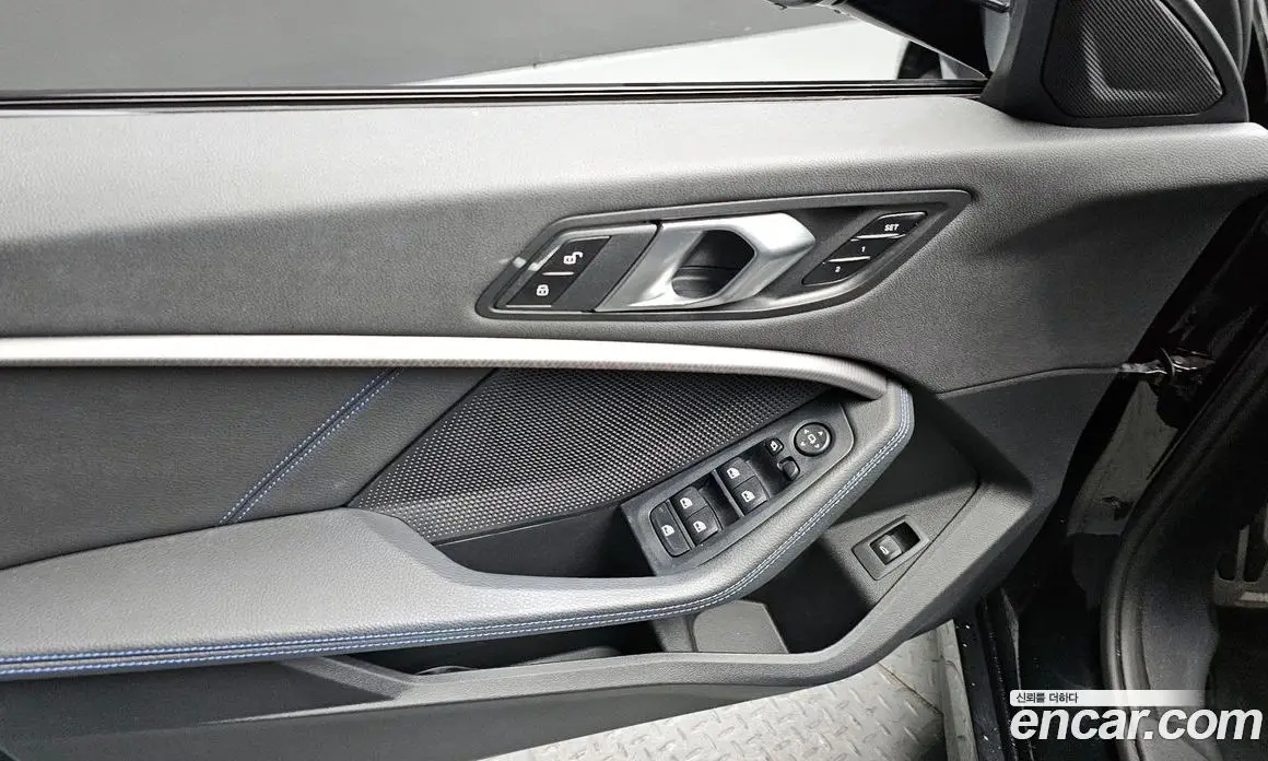 BMW 1 серия 2023 2.0 автомат (гидро), фото 18