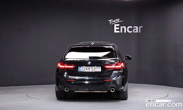 BMW 1 серия 2023 2.0 автомат (гидро), миниатюра 4