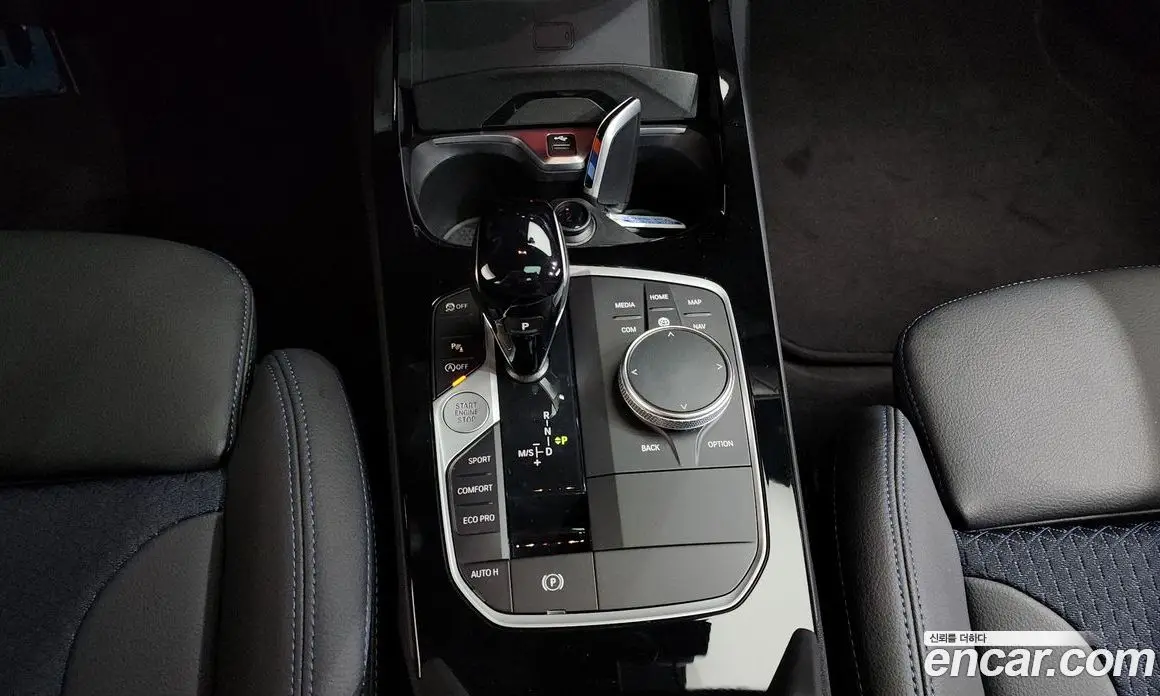 BMW 1 серия 2023 2.0 автомат (гидро), фото 12