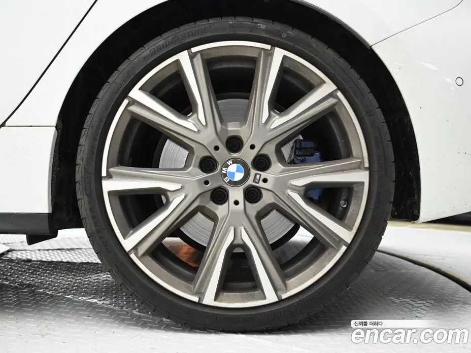 BMW 1 серия 2024 2.0 автомат (гидро), фото 5