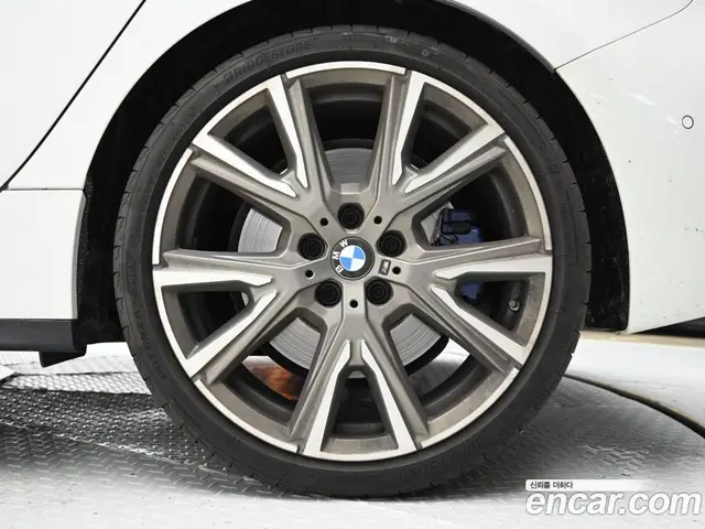 BMW 1 серия 2024 2.0 автомат (гидро), миниатюра 5