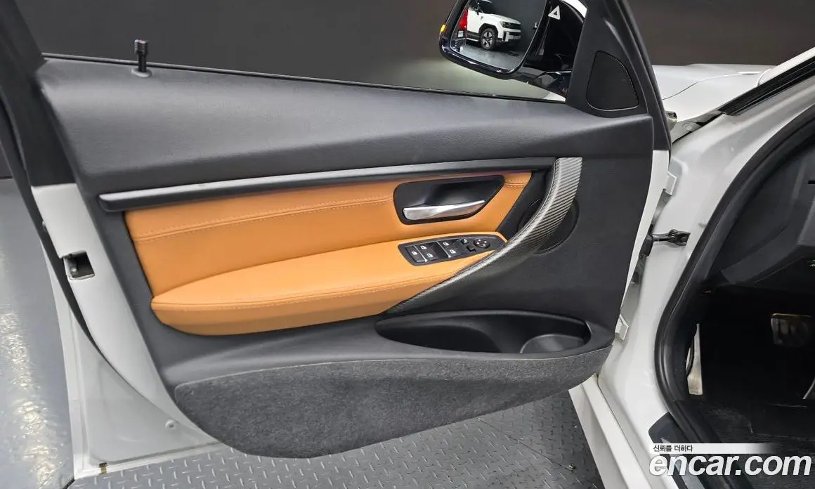 BMW 3 серия 2016 2.0 автомат (гидро), фото 13