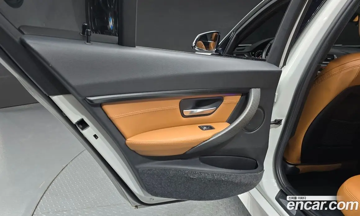 BMW 3 серия 2016 2.0 автомат (гидро), фото 14