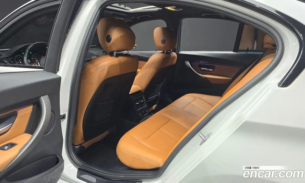 BMW 3 серия 2016 2.0 автомат (гидро), фото 16