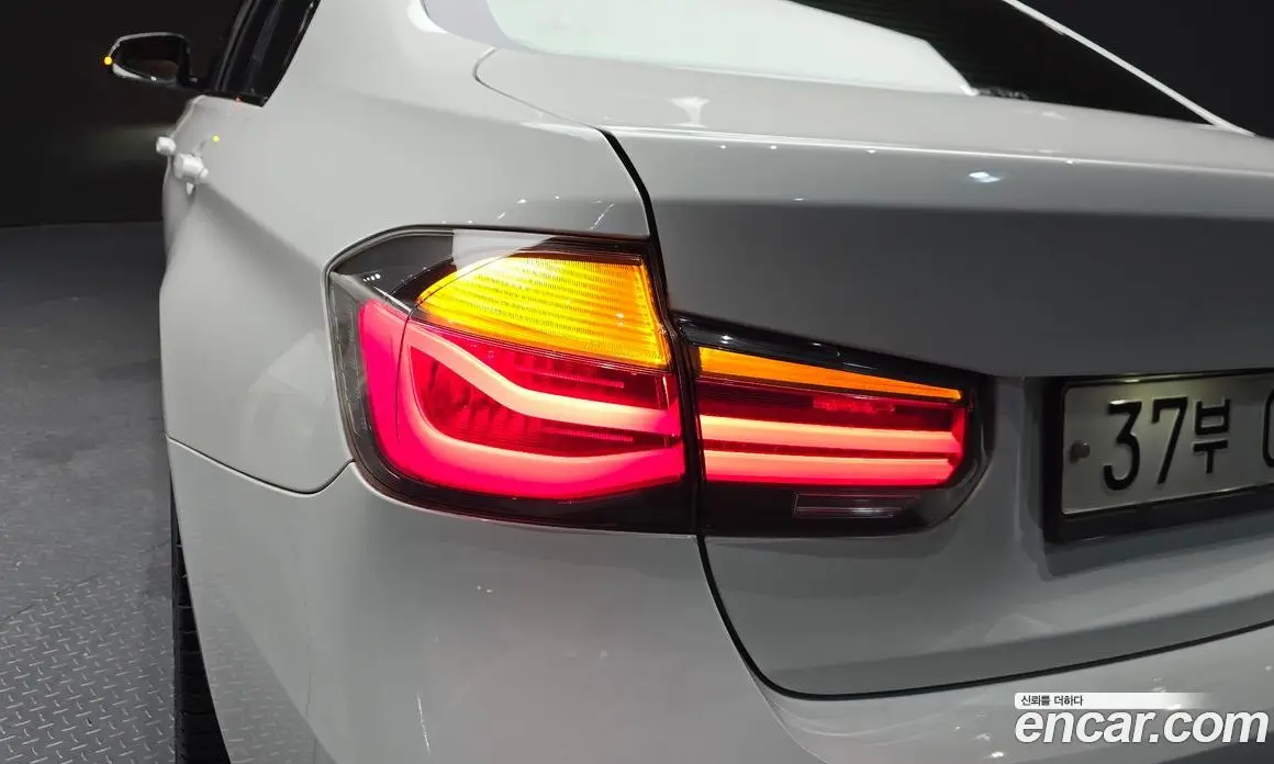 BMW 3 серия 2016 2.0 автомат (гидро), фото 8