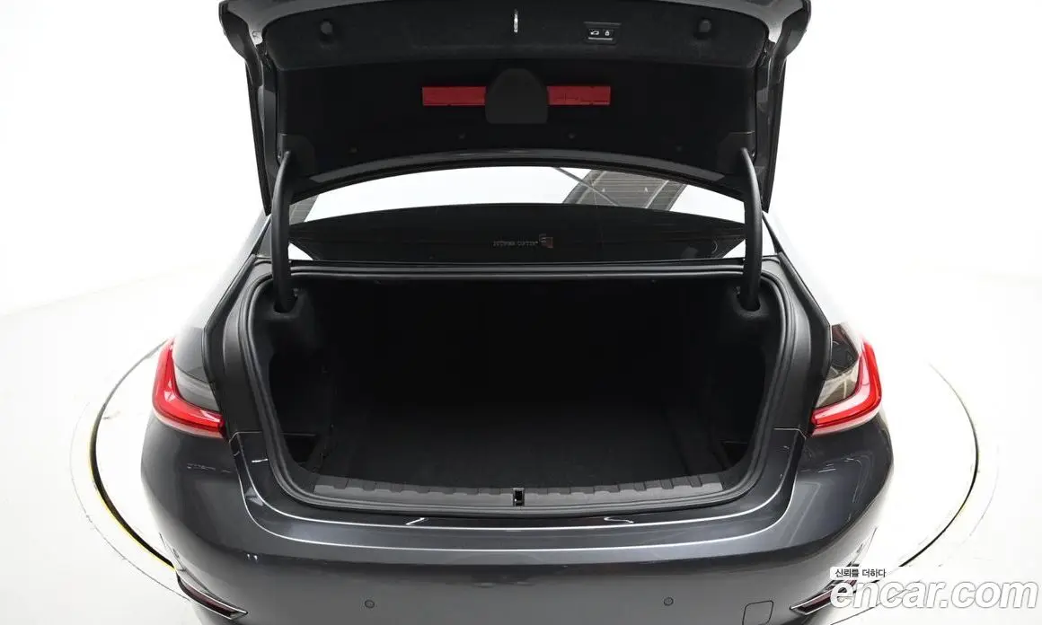 BMW 3 серия 2021 2.0 автомат (гидро), фото 20