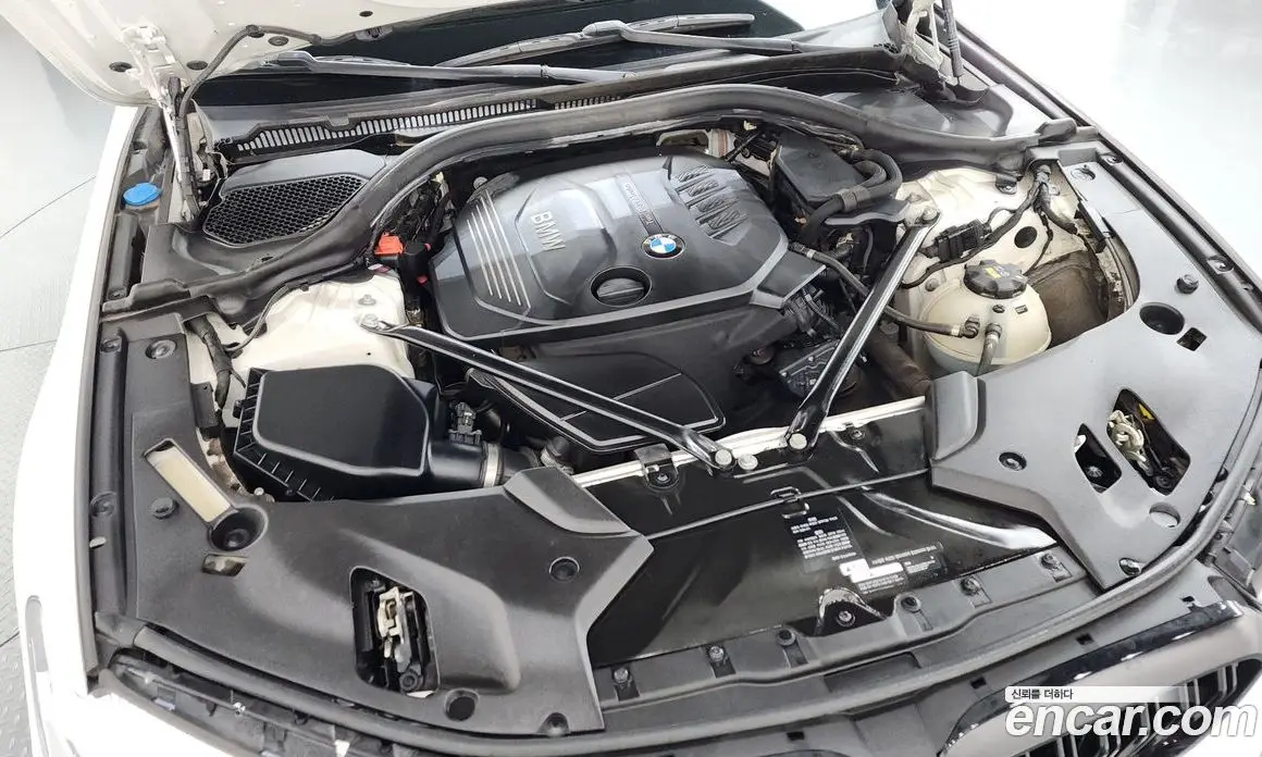 BMW 5 серия 2017 2.0 автомат (гидро), фото 6