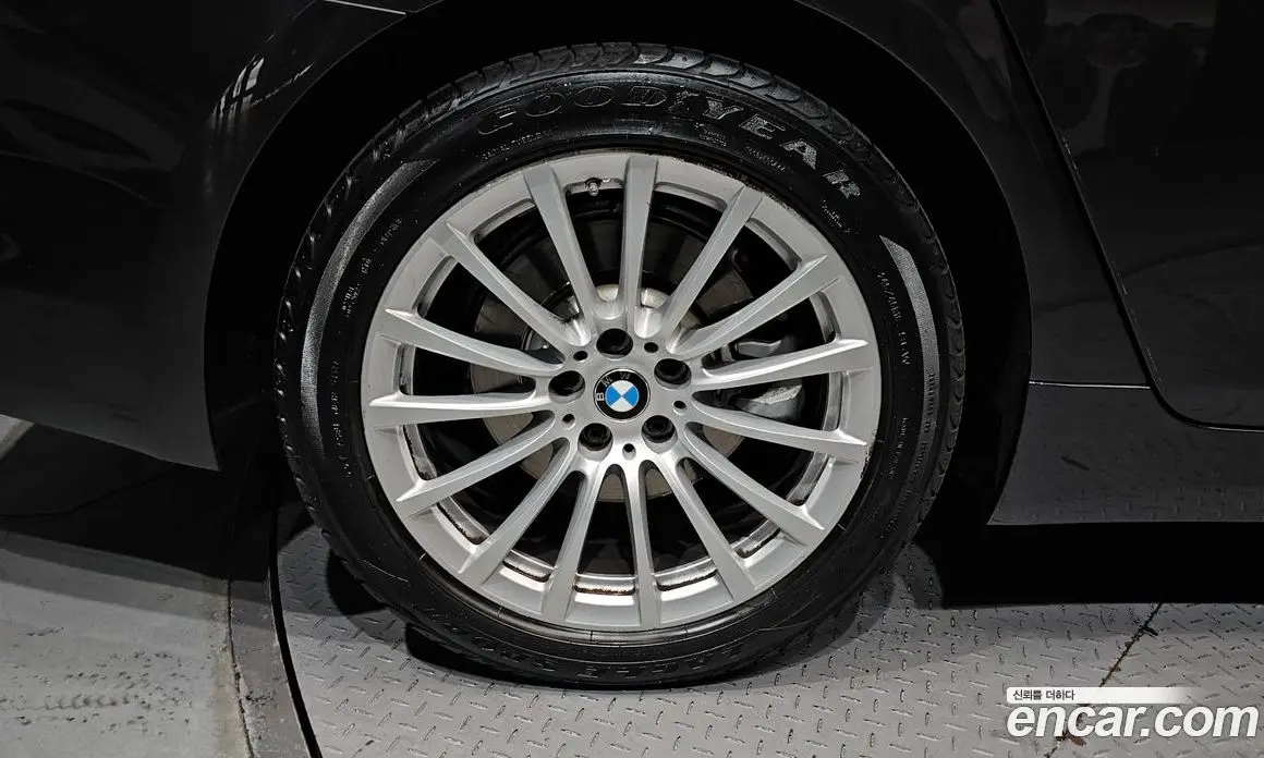 BMW 5 серия 2019 2.0 автомат (гидро), фото 5