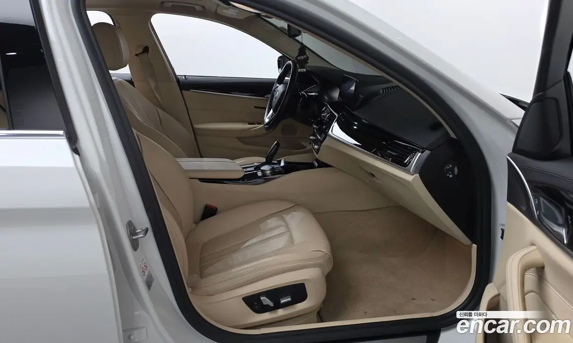 BMW 5 серия 2019 2.0 автомат (гидро), фото 16