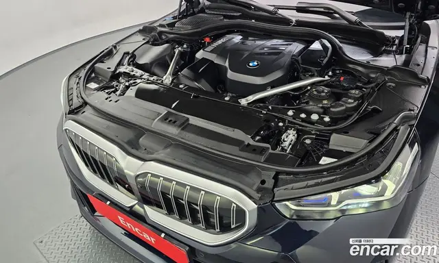 BMW 5 серия 2024 2.0 автомат (гидро), миниатюра 6