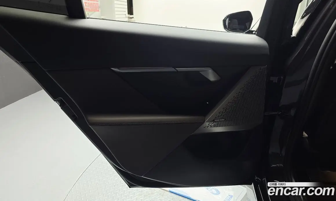 BMW 5 серия 2025 2.0 автомат (гидро), фото 15