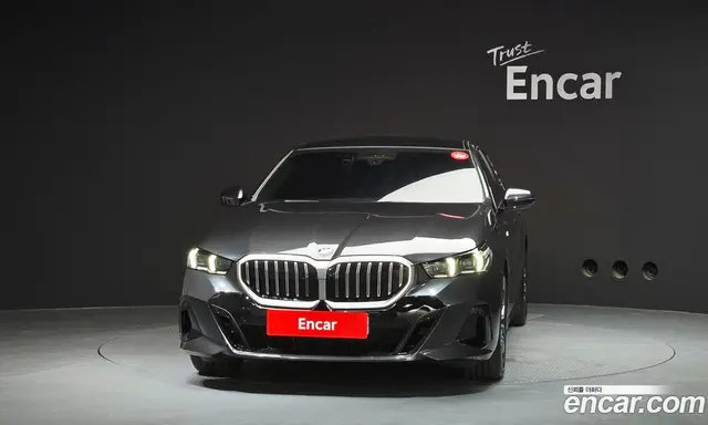BMW 5 серия 2025 2.0 автомат (гидро), миниатюра 3
