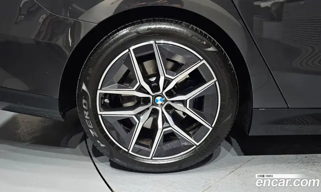 BMW 5 серия 2025 2.0 автомат (гидро), миниатюра 5