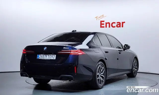 BMW 5 серия 2026 2.0 автомат (гидро), миниатюра 2