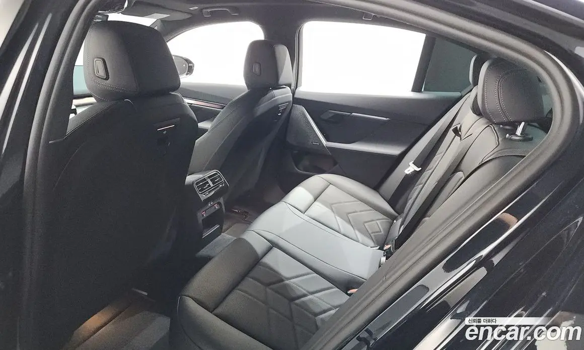 BMW 5 серия 2026 2.0 автомат (гидро), фото 19
