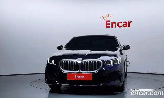 BMW 5 серия 2026 2.0 автомат (гидро), миниатюра 3