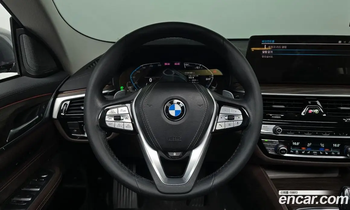 BMW 6 серия 2022 3.0 автомат (гидро), фото 13